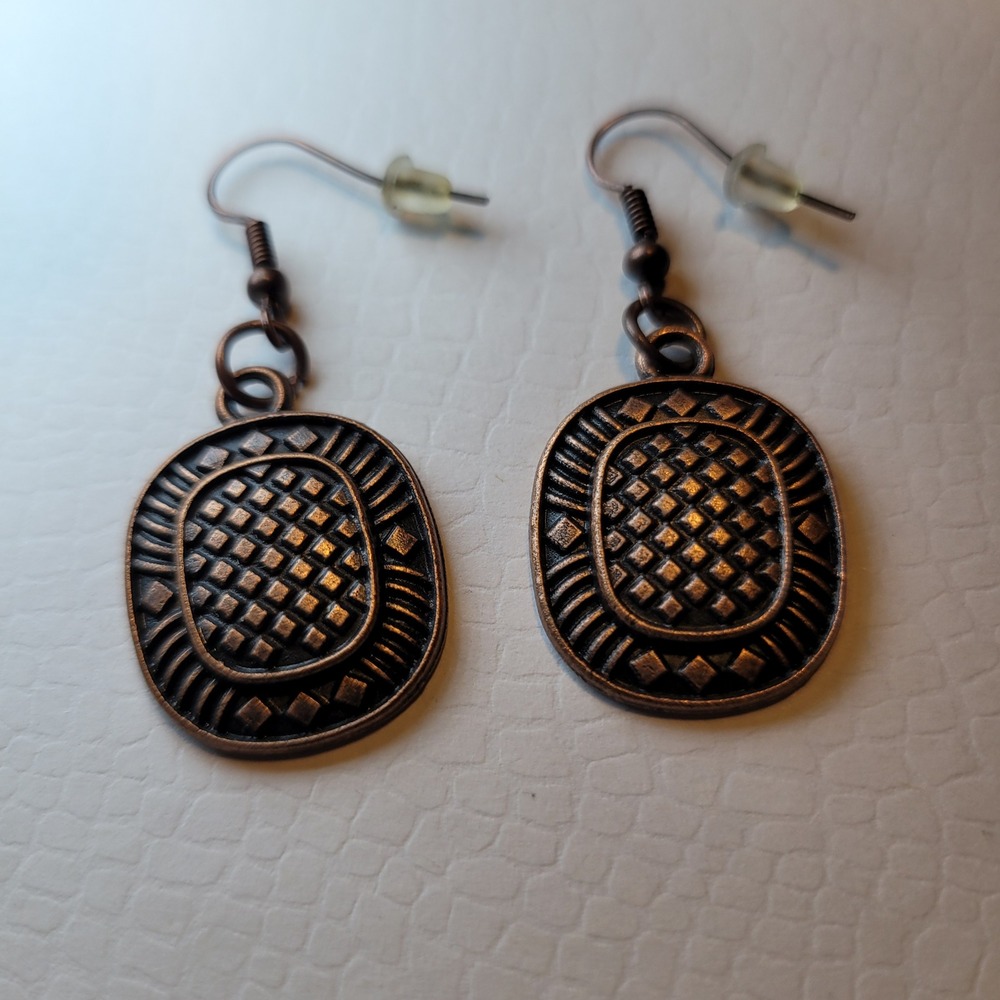 Western Cowboy Hat Dangle Earrings Copper Tone Textured Design‎